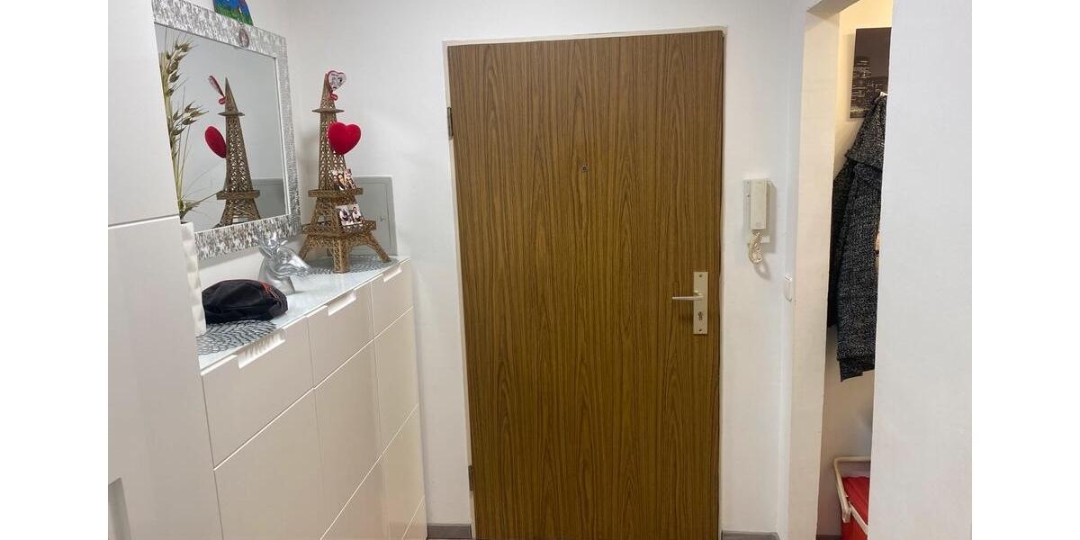 Etagenwohnung Barbing - 3.5 Zimmer, 83 m&sup2;, 1.475&euro; | Angebot:26699680