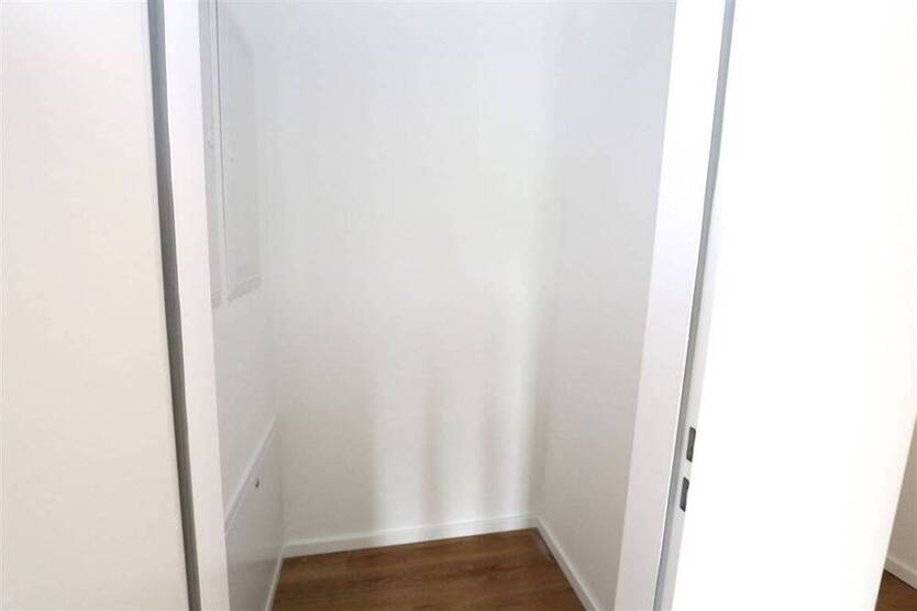 Wohnen im Neubau - Schöne 4-Zimmer-Wohnung mit großem Balkon