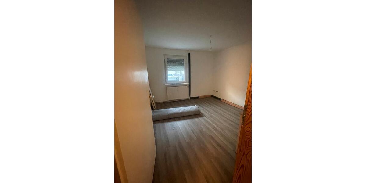 Erdgeschoßwohnung Butzbach - 3.5 Zimmer, 74 m&sup2;, 1.200&euro; | Angebot:24381467