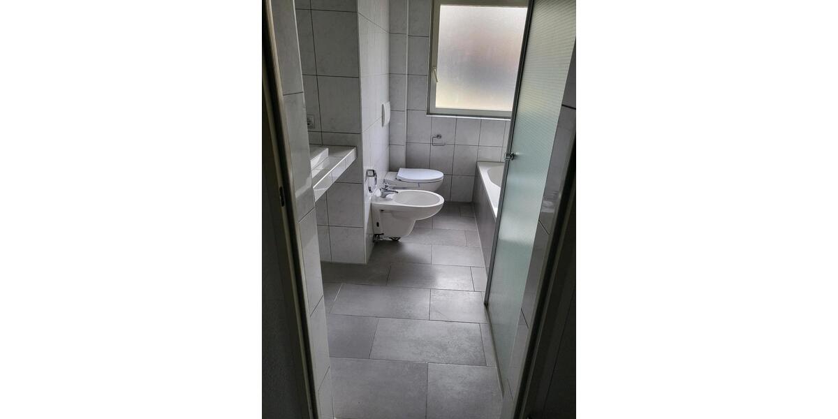 Terrassenwohnung Hürth - 1 Zimmer, 76 m&sup2;, 700&euro; | Angebot:25216025