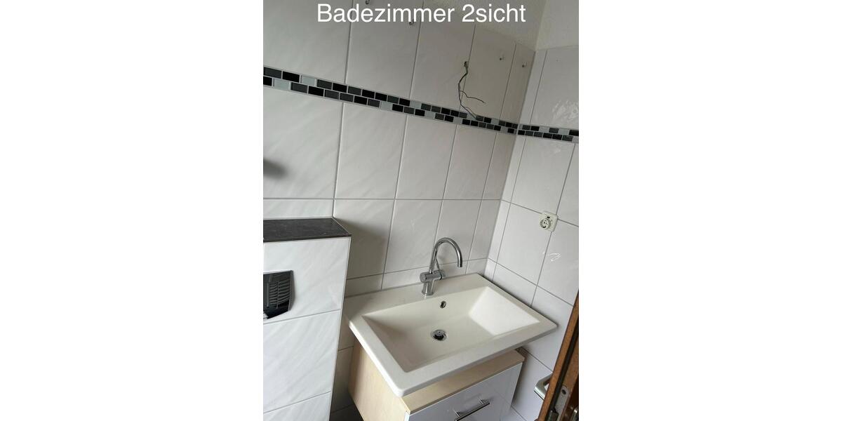 Etagenwohnung Gelsenkirchen Rotthausen - 3 Zimmer, 82 m&sup2;, 575&euro; | Angebot:26045537