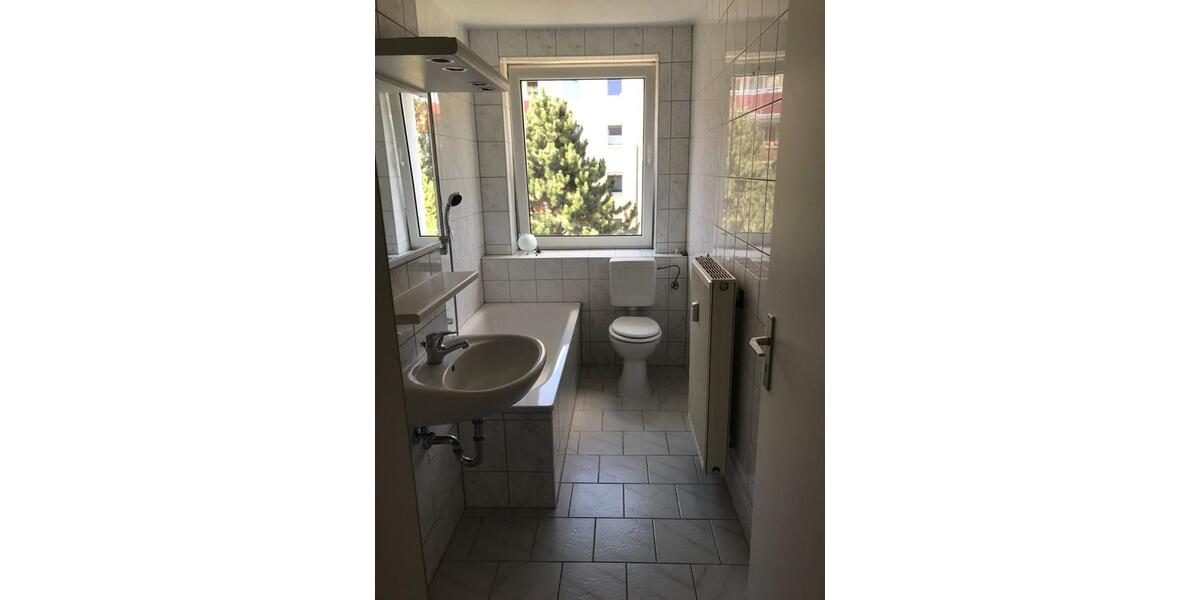 Etagenwohnung Großröhrsdorf - 3 Zimmer, 65 m&sup2;, 520&euro; | Angebot:25882707