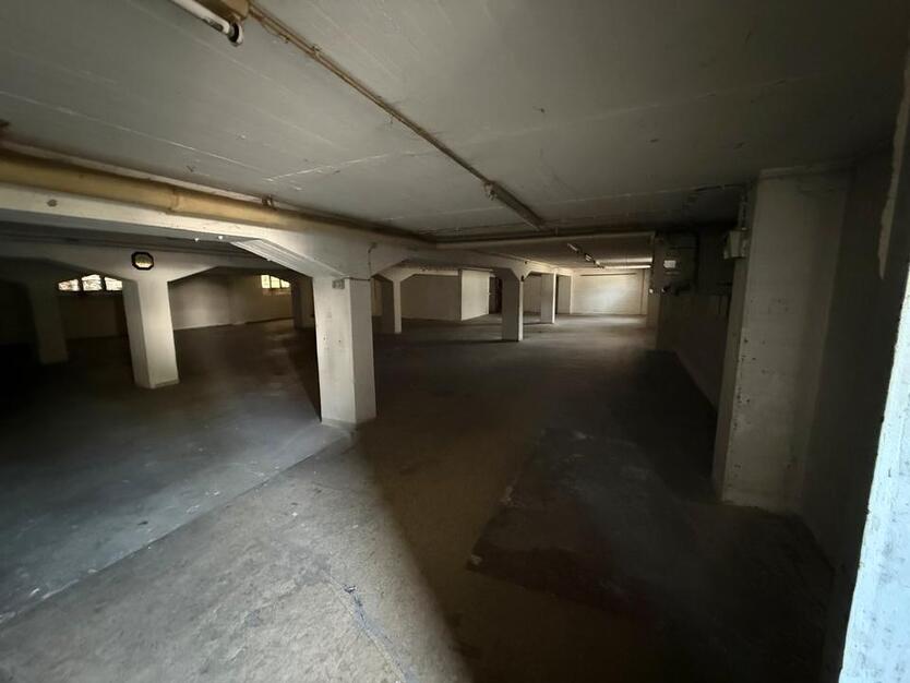Lagerfläche zu vermieten – ca. 800 m² in der Stadtmitte zimmer