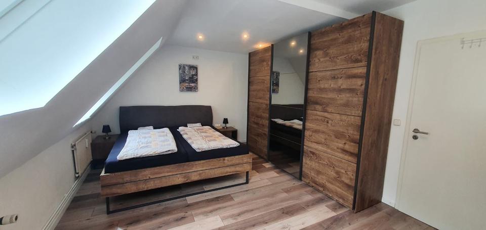 Dachgeschoßwohnung Siegen - 3 Zimmer, 63 m&sup2;, 550&euro; | Angebot:25907505