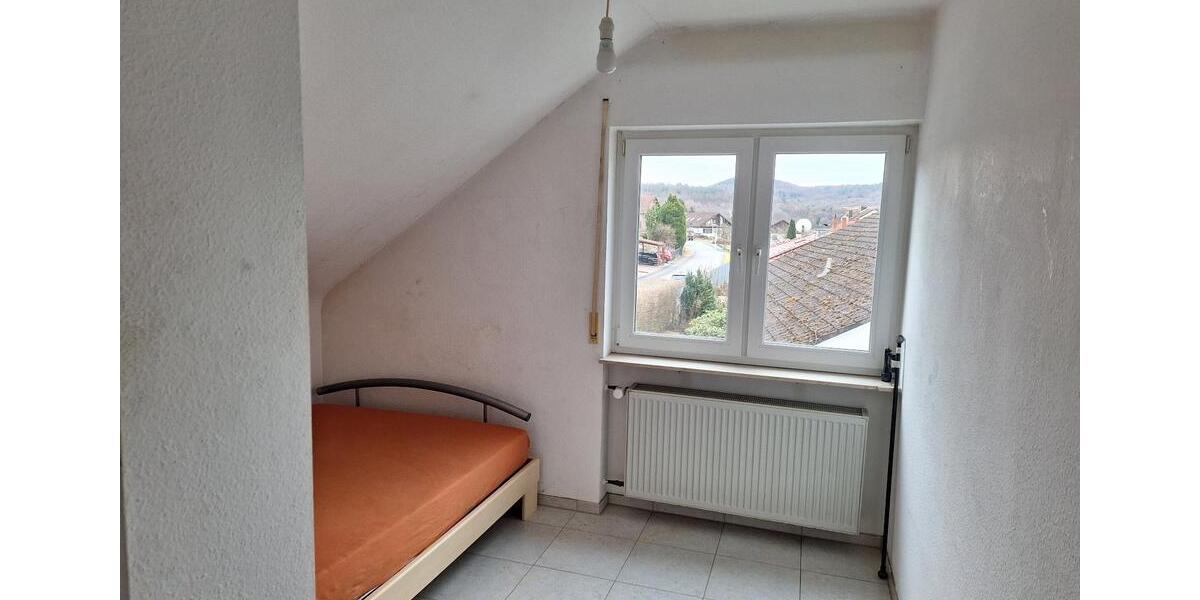 Dachgeschoßwohnung Schöllkrippen - 1 Zimmer, 9 m&sup2;, 450&euro; | Angebot:26416440