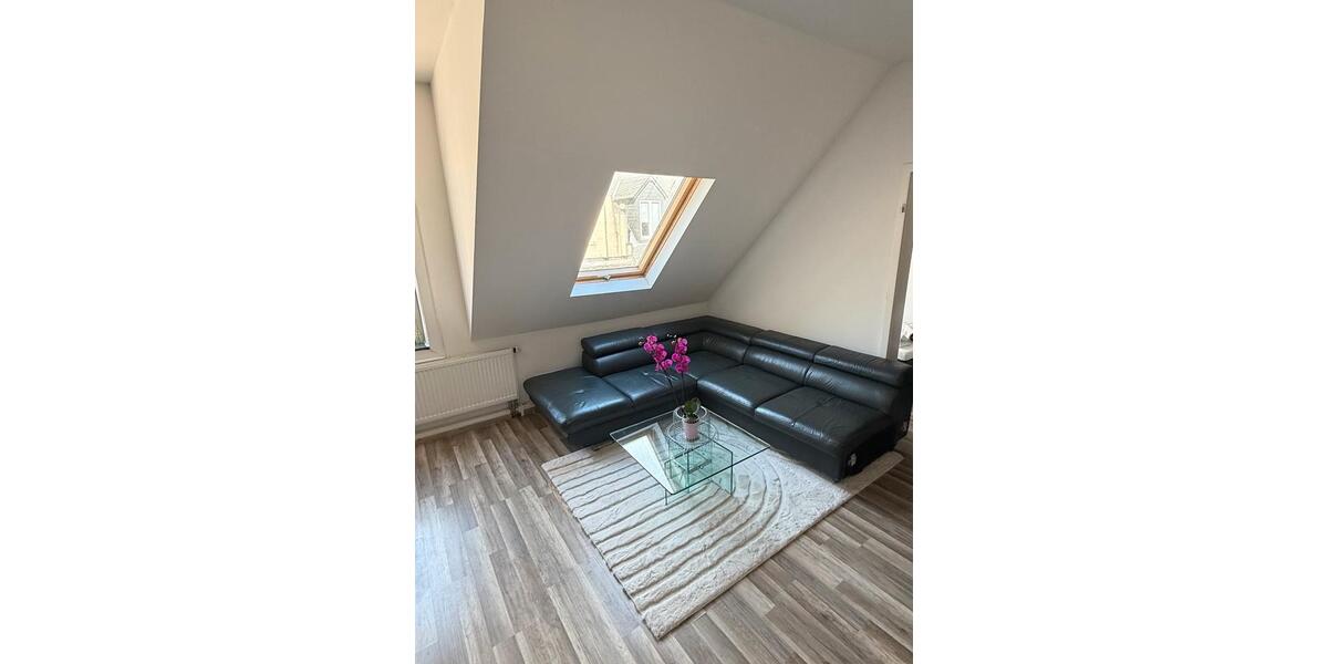 Etagenwohnung Wiesbaden - 2 Zimmer, 25 m&sup2;, 1.200&euro; | Angebot:26299950
