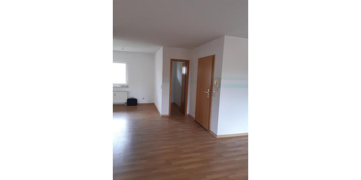 Dachgeschoßwohnung Rochlitz - 3 Zimmer, 70 m&sup2;, 420&euro; | Angebot:13979716