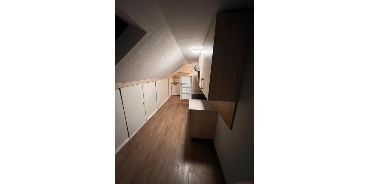 Dachgeschoßwohnung Gunzenhausen - 2 Zimmer, 60 m&sup2;, 600&euro; | Angebot:25995146