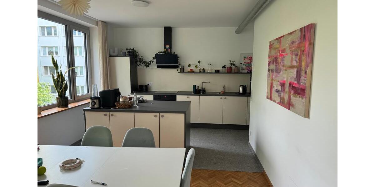 Etagenwohnung Berlin Mitte - 2.5 Zimmer, 80 m&sup2;, 2.100&euro; | Angebot:26645860