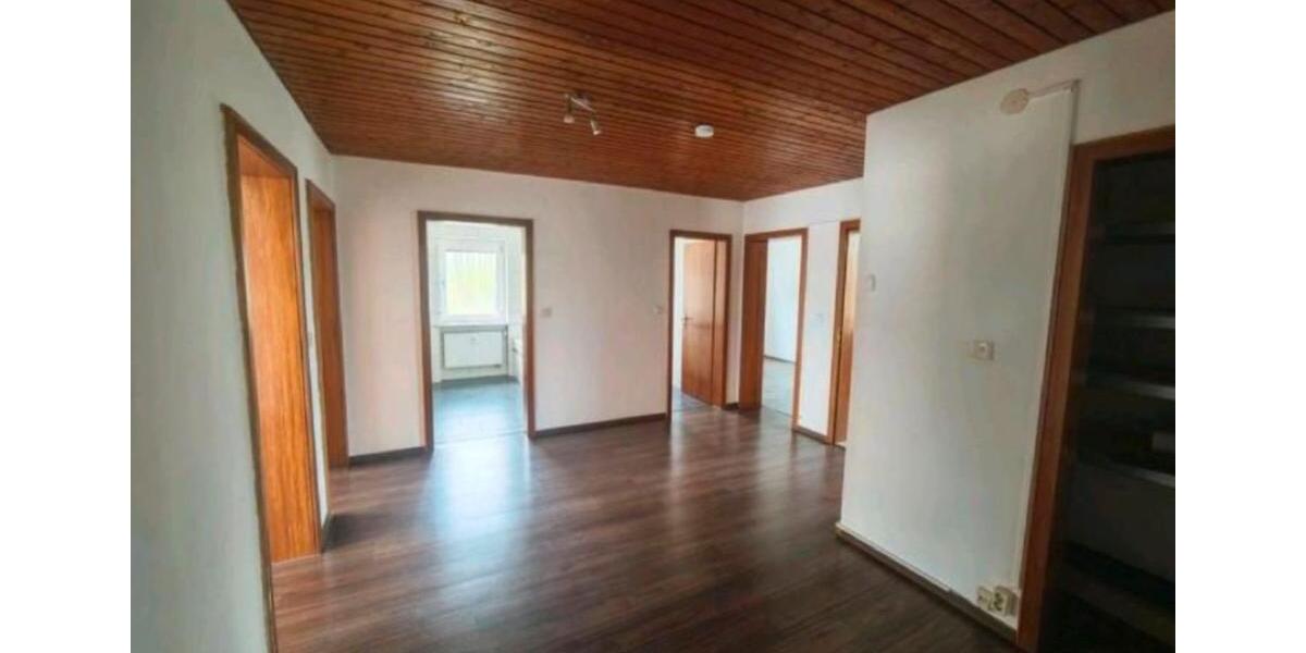 Erdgeschoßwohnung Hutthurm - 5 Zimmer, 117 m&sup2;, 850&euro; | Angebot:25651007