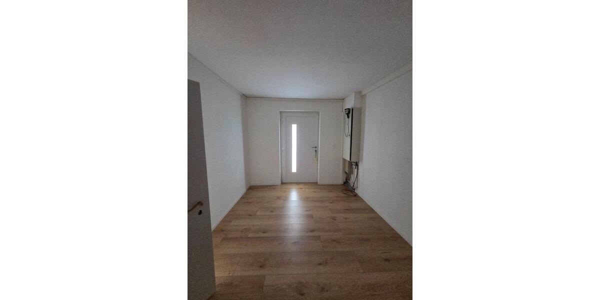Erdgeschoßwohnung Loitz - 3.5 Zimmer, 83 m&sup2;, 750&euro; | Angebot:25174960