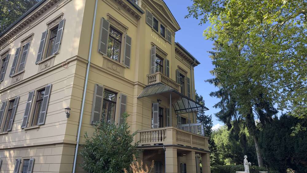 Wohnung zum Mieten in Wiesbaden 1.990 € 139 m² 4 zimmer