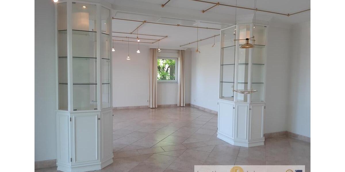 Etagenwohnung Wiesbaden Südost - 4 Zimmer, 152 m&sup2;, 1.900&euro; | Angebot:26634360