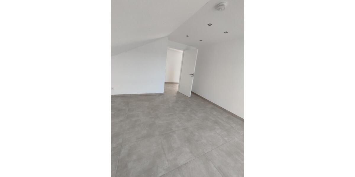 Etagenwohnung Obernburg am Main - 4 Zimmer, 113 m&sup2;, 1.590&euro; | Angebot:24430585