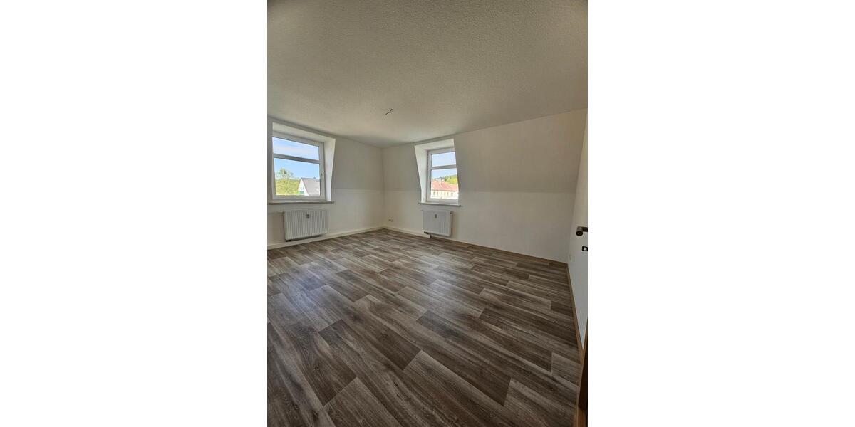 Dachgeschoßwohnung Gelenau/Erzgebirge Erzgebirge - 2 Zimmer, 48 m&sup2;, 323&euro; | Angebot:26618997