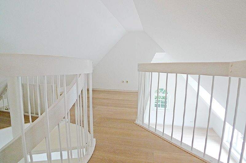 Etagenwohnung München-Solln Thalk.Obersendl.-Forsten-Fürstenr.-Solln - 4 Zimmer, 135 m&sup2;, 2.800&euro; | Angebot:24460301