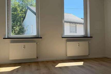 Wohnung Wiesbaden-Rambach Rambach - 3 Zimmer, 92 m&sup2;, 1.150&euro; | Angebot:27251939