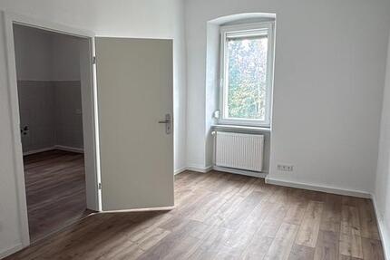 Wohnung Neunkirchen Heinitz - 3 Zimmer, 87 m&sup2;, 800&euro; | Angebot:25103291