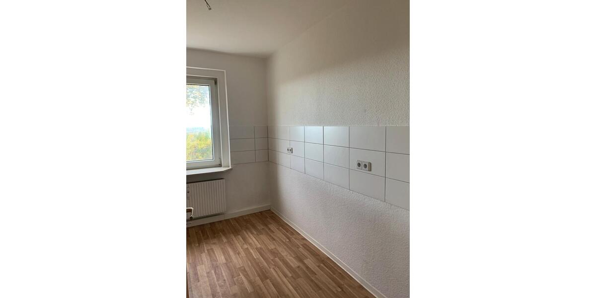 Erdgeschoßwohnung Stollberg (Erzgebirge) - 3 Zimmer, 65 m&sup2;, 370&euro; | Angebot:25320345