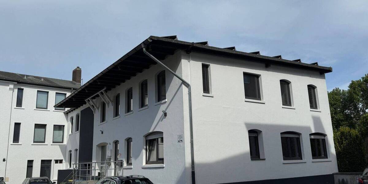 neu sanierte Gewerbeeinheit in ruhiger dennoch sehr zentraler Lage von Paderborn 5 zimmer