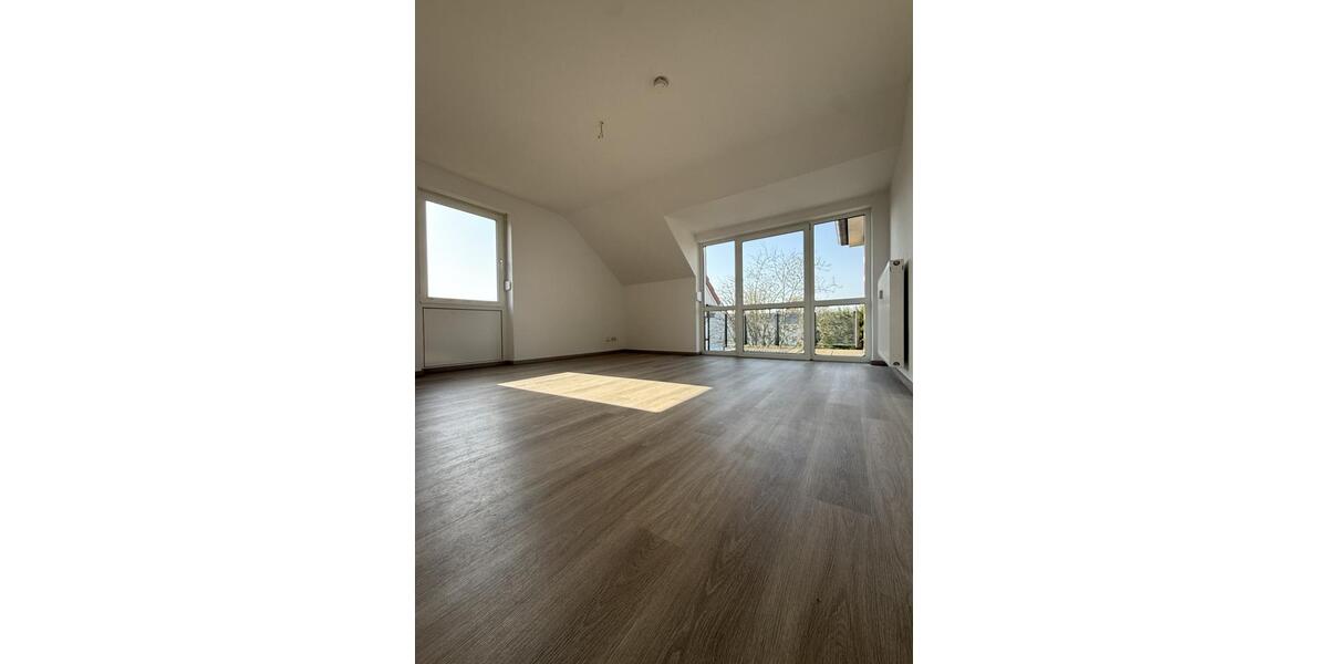 Dachgeschoßwohnung Großenkneten - 2 Zimmer, 67 m&sup2;, 700&euro; | Angebot:25803525