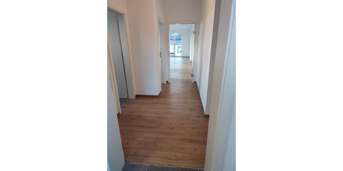 Moderne, helle ruhige 4 Zimmer Wohnung im Neubaugebiet Königsberg 4 zimmer