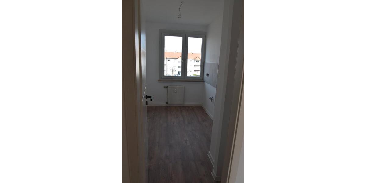 Etagenwohnung Weißenfels - 3 Zimmer, 58 m&sup2;, 400&euro; | Angebot:26545362