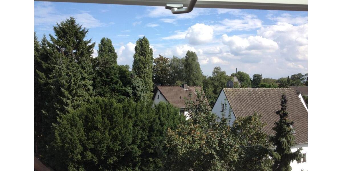 Dachgeschoßwohnung Duisburg Essenberg - 4 Zimmer, 83 m&sup2;, 550&euro; | Angebot:25378652