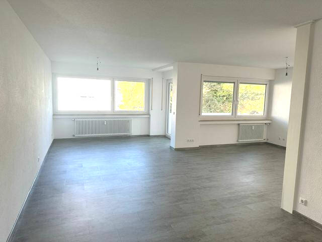 Etagenwohnung Singen - 3 Zimmer, 111 m&sup2;, 1.450&euro; | Angebot:26806936