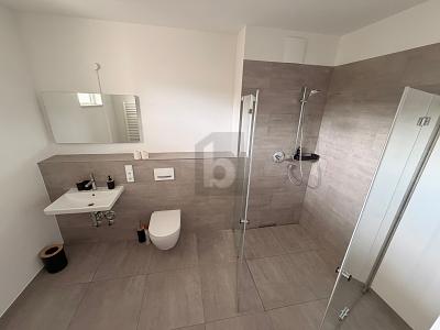 WASSERNÄHE & GROßER BALKON MIT KOMFORT - Etagenwohnung Berlin-Grünau Grünau | Angebot:26958607