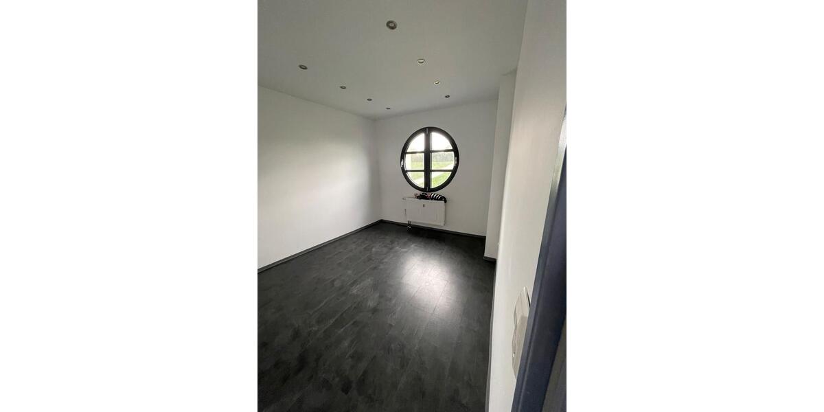 Gewerbeobjekt Ditzingen - 2.600&euro; | Angebot:26090142