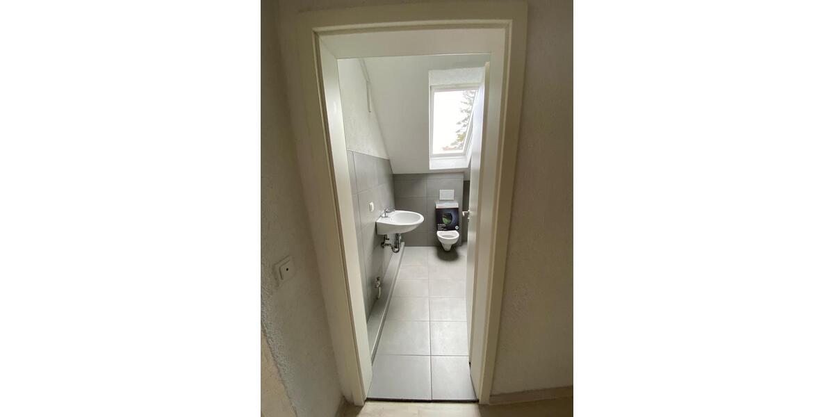 Einfamilienhaus Kassel Bettenhausen - 7 Zimmer, 150 m&sup2;, 1.950&euro; | Angebot:26554827