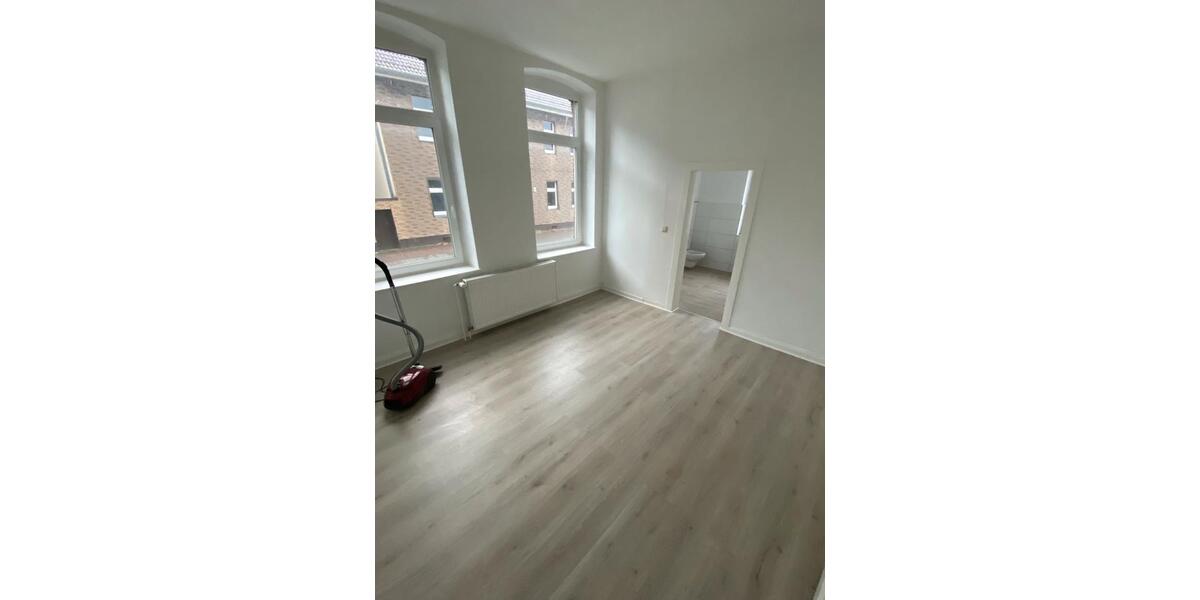 Mehrfamilienhaus, Wohnhaus Bückeburg - 2 Zimmer, 75 m&sup2;, 600&euro; | Angebot:24369254