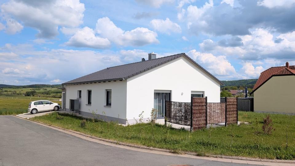 Bungalow Ahorntal - 3 Zimmer, 98 m&sup2;, 1.010&euro; | Angebot:26645239