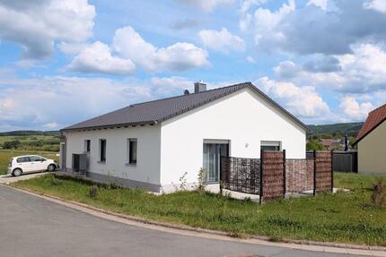 Haus Ahorntal - 3 Zimmer, 98 m&sup2;, 1.010&euro; | Angebot:26645239