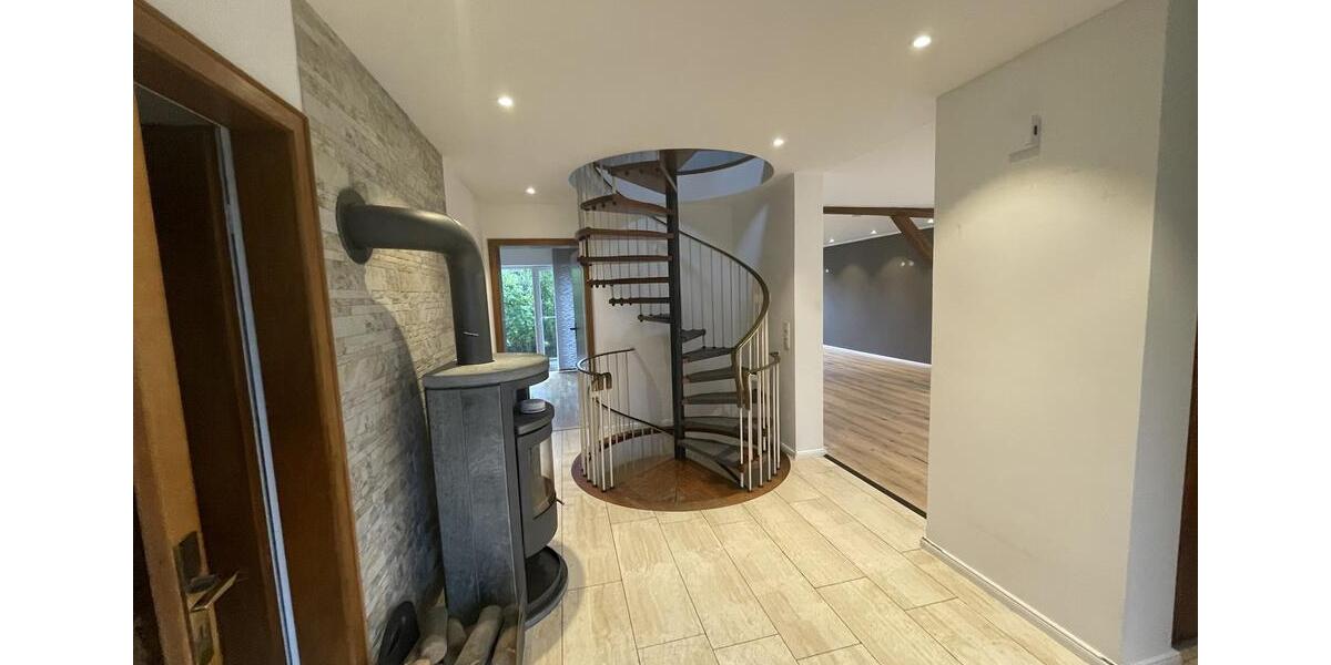 Einfamilienhaus Bergisch Gladbach - 3 Zimmer, 115 m&sup2;, 1.600&euro; | Angebot:26670208