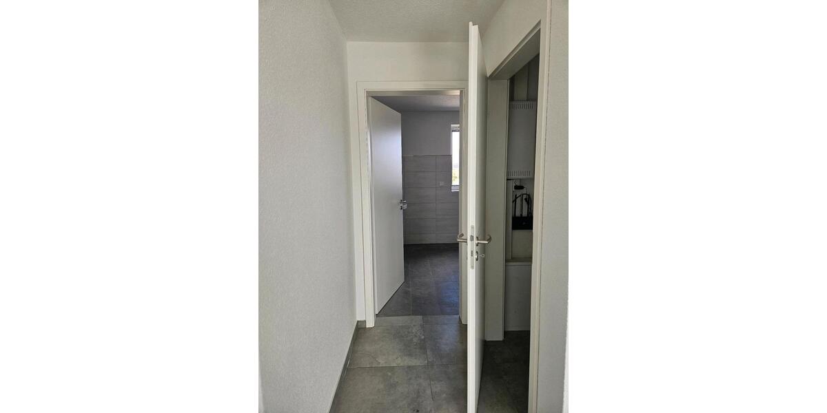Etagenwohnung Hage - 2 Zimmer, 70 m&sup2;, 750&euro; | Angebot:26039688