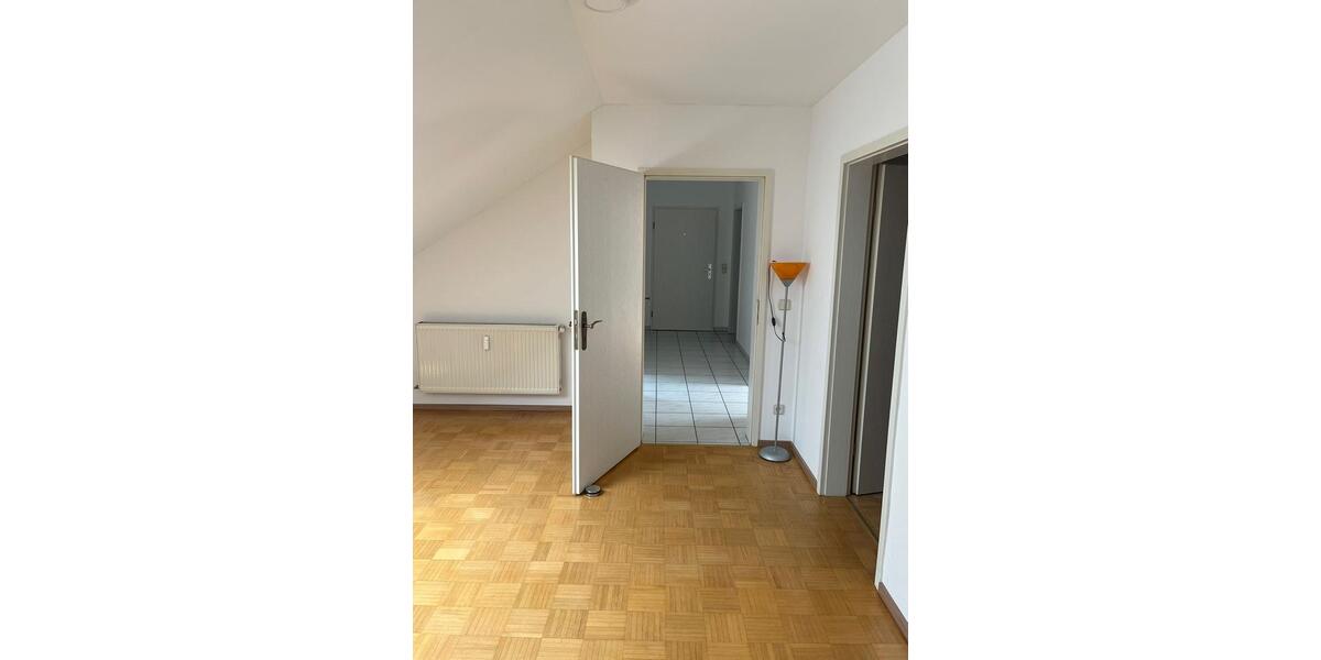Dachgeschoßwohnung Buxheim - 3 Zimmer, 52 m&sup2;, 800&euro; | Angebot:26633305