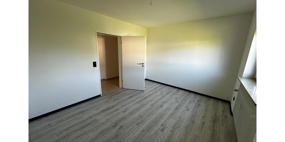 Etagenwohnung Wolfhagen - 3 Zimmer, 91 m&sup2;, 730&euro; | Angebot:26279480