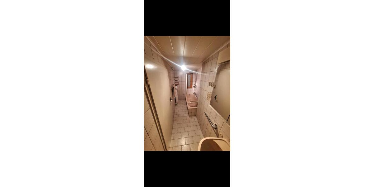 Wohnen auf Zeit Hechingen - 5 Zimmer, 20 m&sup2;, 600&euro; | Angebot:26212602