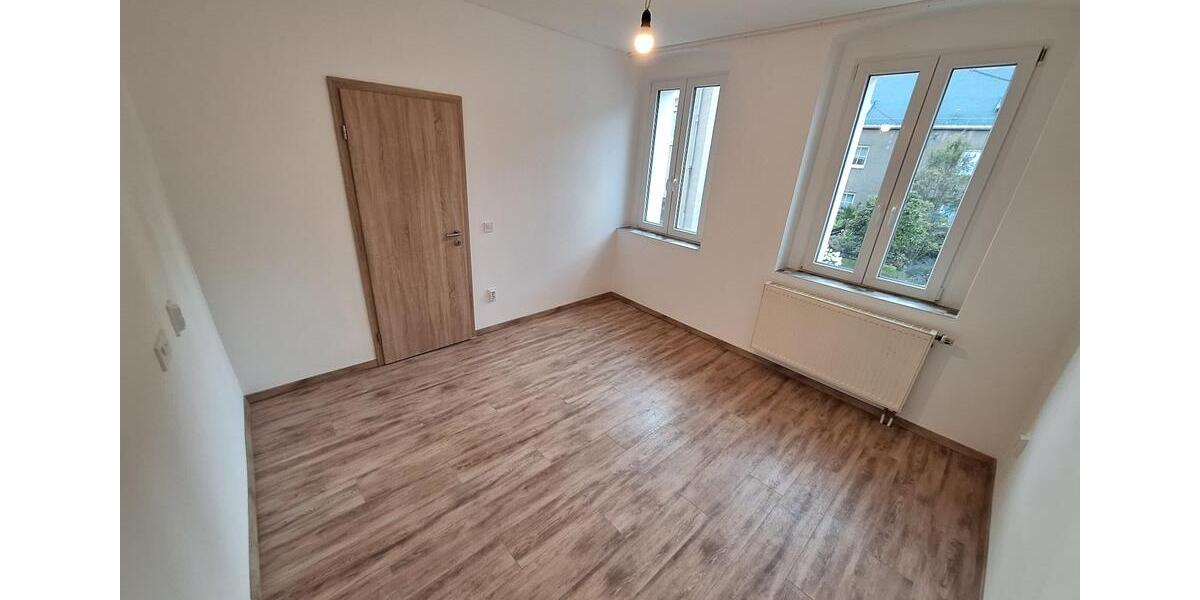 Etagenwohnung Burgstädt - 2.5 Zimmer, 55 m&sup2;, 550&euro; | Angebot:26648962