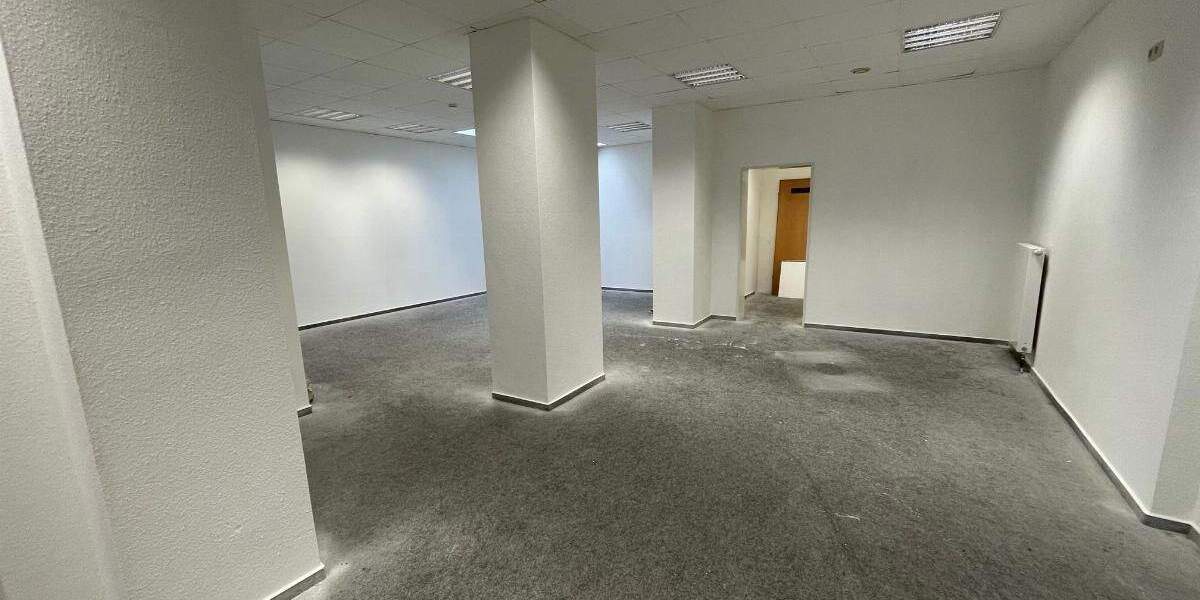 Gewerbeobjekt Stadtroda Hainbücht - 2 Zimmer, 300&euro; | Angebot:25673629