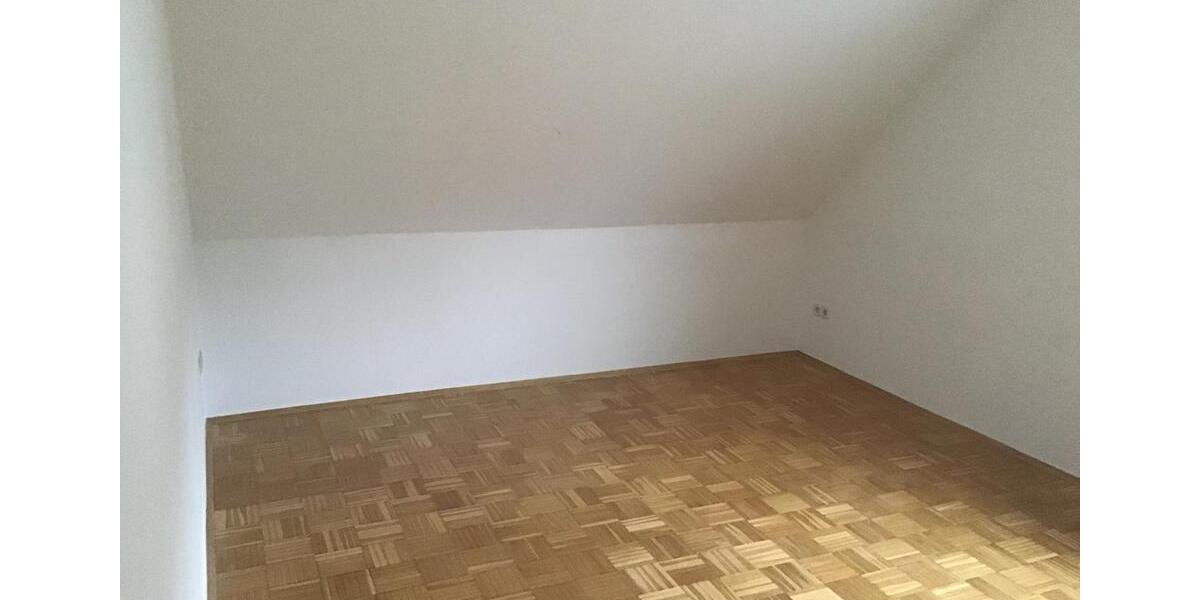 Dachgeschoßwohnung Neuenkirchen - 3 Zimmer, 86 m&sup2;, 500&euro; | Angebot:26594426