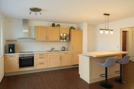 Wohnung zum Mieten in Krefeld 1.400 € 102.5 m² 4 zimmer