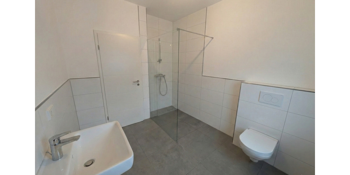 Etagenwohnung Saarbrücken St. Arnual - 3 Zimmer, 100 m&sup2;, 900&euro; | Angebot:25025153