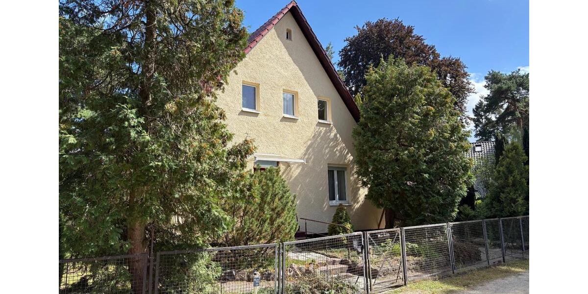 Einfamilienhaus Kleinmachnow - 4.5 Zimmer, 100 m&sup2;, 1.950&euro; | Angebot:25947876