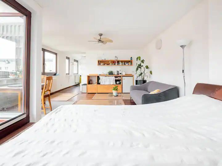 Dachgeschoßwohnung Berlin Mitte - 1 Zimmer, 50 m&sup2;, 1.150&euro; | Angebot:26408287