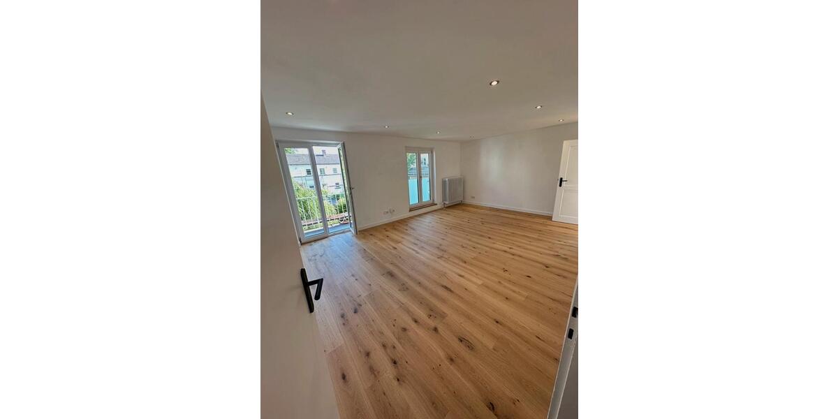 Maisonettenwohnung Rosenheim Aising - 6.5 Zimmer, 147 m&sup2;, 2.300&euro; | Angebot:26537134