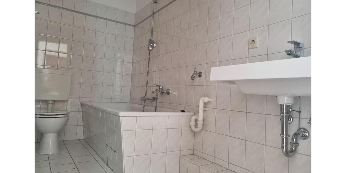 Dachgeschoßwohnung Halberstadt - 3 Zimmer, 87 m&sup2;, 524&euro; | Angebot:25865844