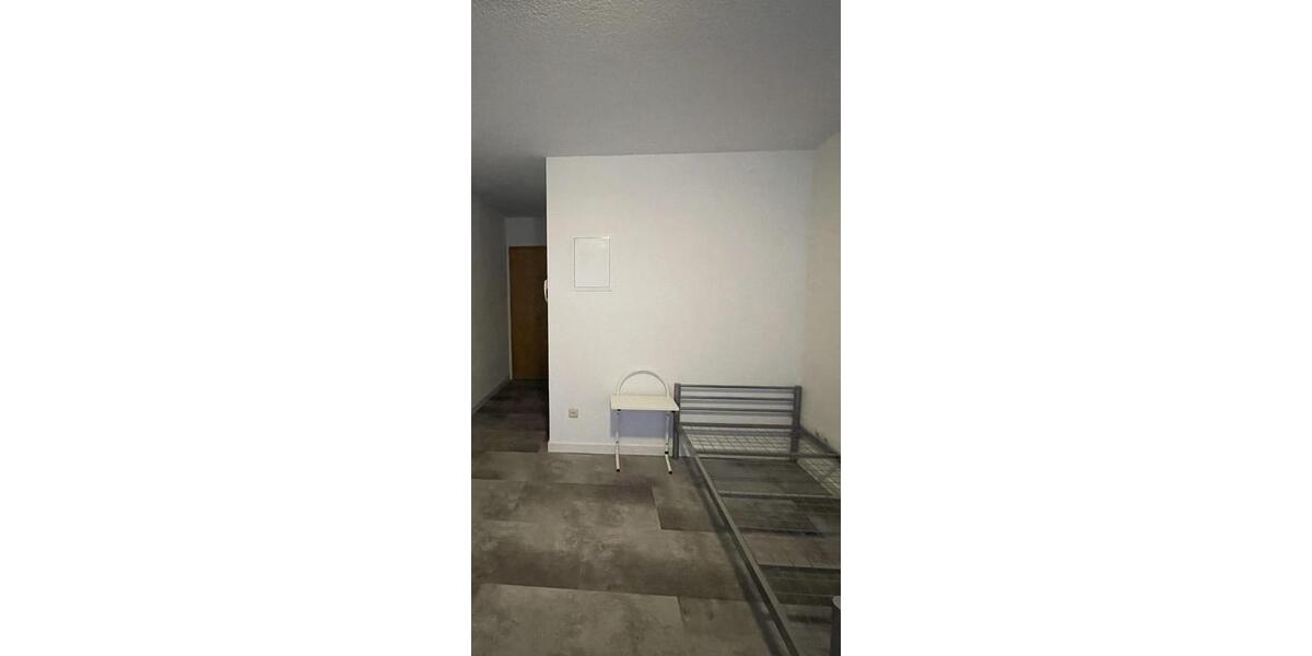 Etagenwohnung Saarbrücken - 1 Zimmer, 20 m&sup2;, 405&euro; | Angebot:26464722